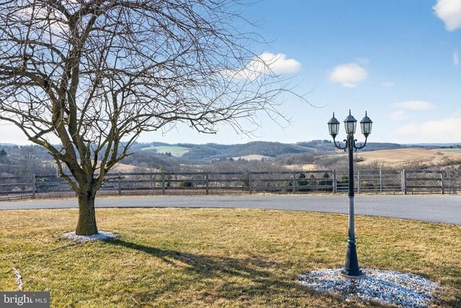 Building Photo - 5289 PA-309