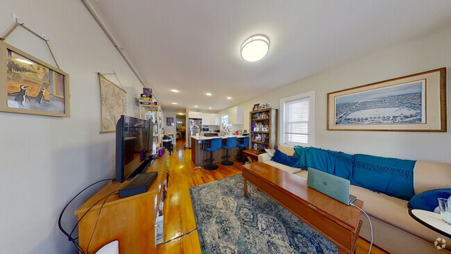 Building Photo - 165 Boylston St