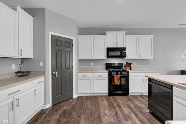 Building Photo - 70 Blue Lace Dr