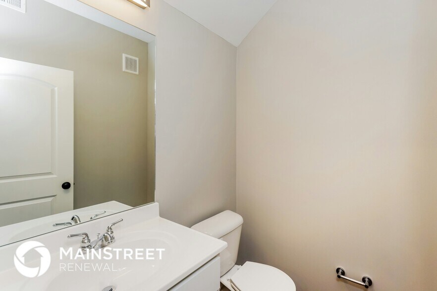 Building Photo - 2051 Paddle Wheel Dr