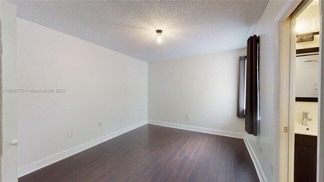 Building Photo - 11212 SW 132nd Ct W