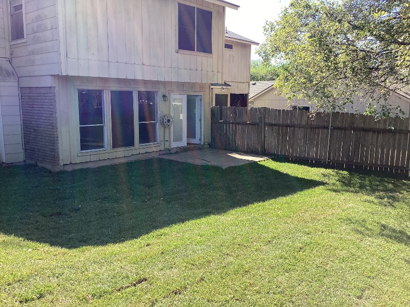 Building Photo - 12136 Thompkins Dr