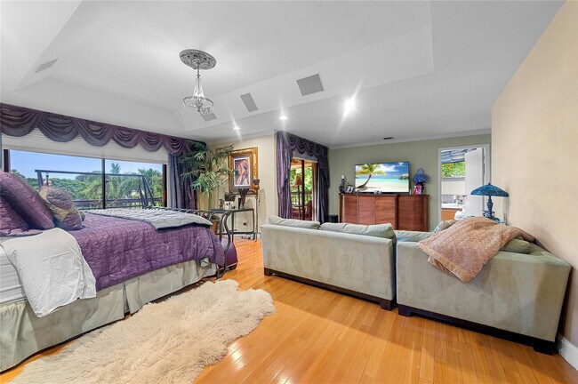 Building Photo - 10111 Vestal Ct