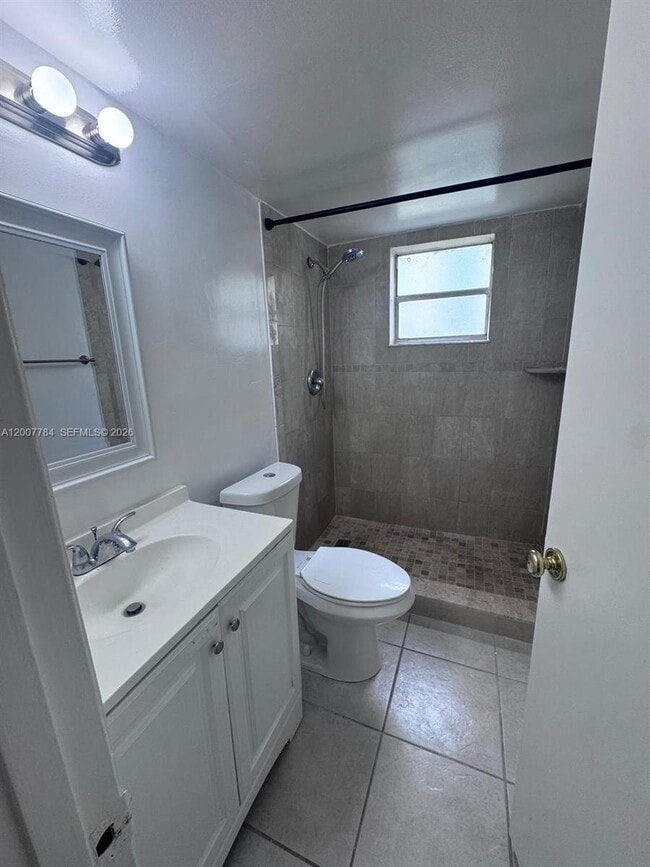 Building Photo - 4273 NW 89th Ave