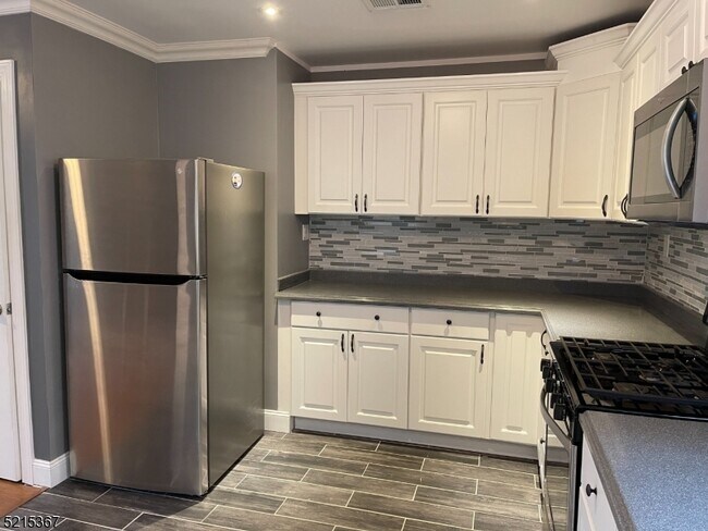 Building Photo - 45 Franklin Rd