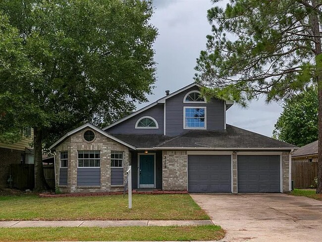 Building Photo - 2103 Whirlaway Dr