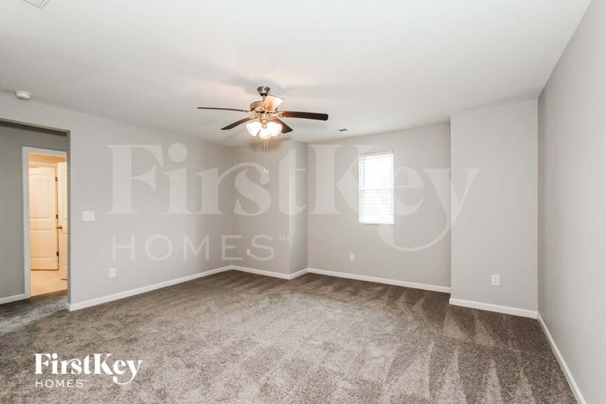 Building Photo - 311 Rock Terrace Dr