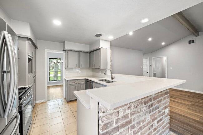 Building Photo - 11506 Hornbrook Dr