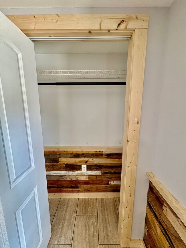Building Photo - Charming One Bedroom ADU In The Heart Of W...