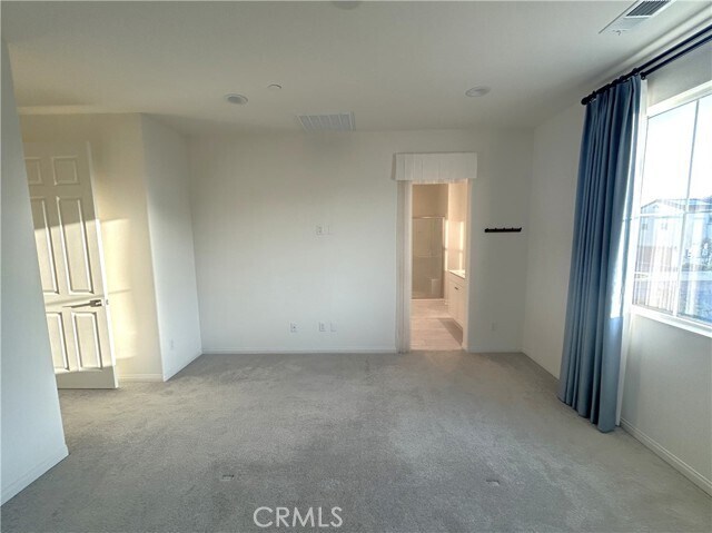 Building Photo - 16134 Paddock Ave