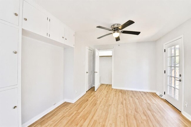 Building Photo - 1008 Milam Pl