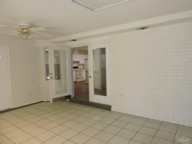 Building Photo - 2552 Southern Oaks Dr