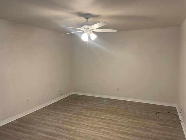 Building Photo - 31 Grand Lido