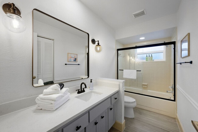 Building Photo - 12299 91st Ave N