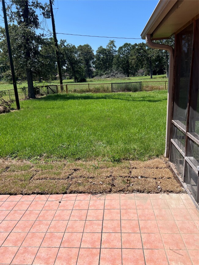 Building Photo - 1603 Chestnut Ridge Rd