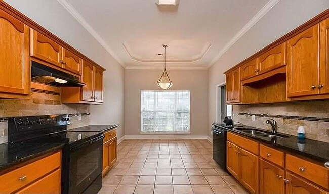 Building Photo - 1215 Riverford Dr