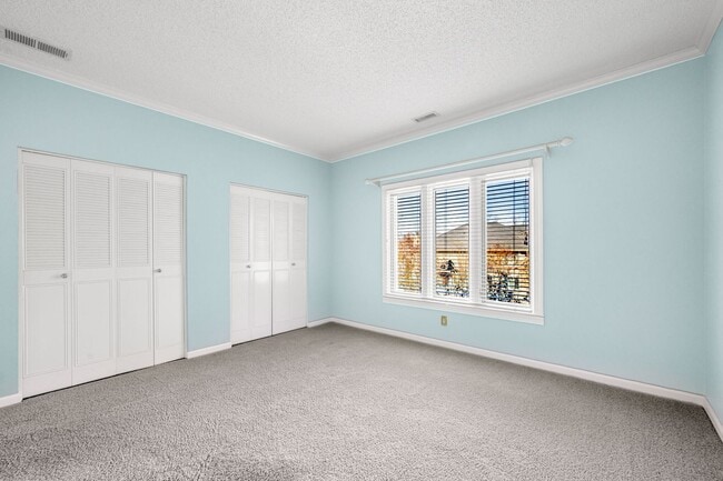 Building Photo - Awesome 2BE/2BA condominium at Lions Head!