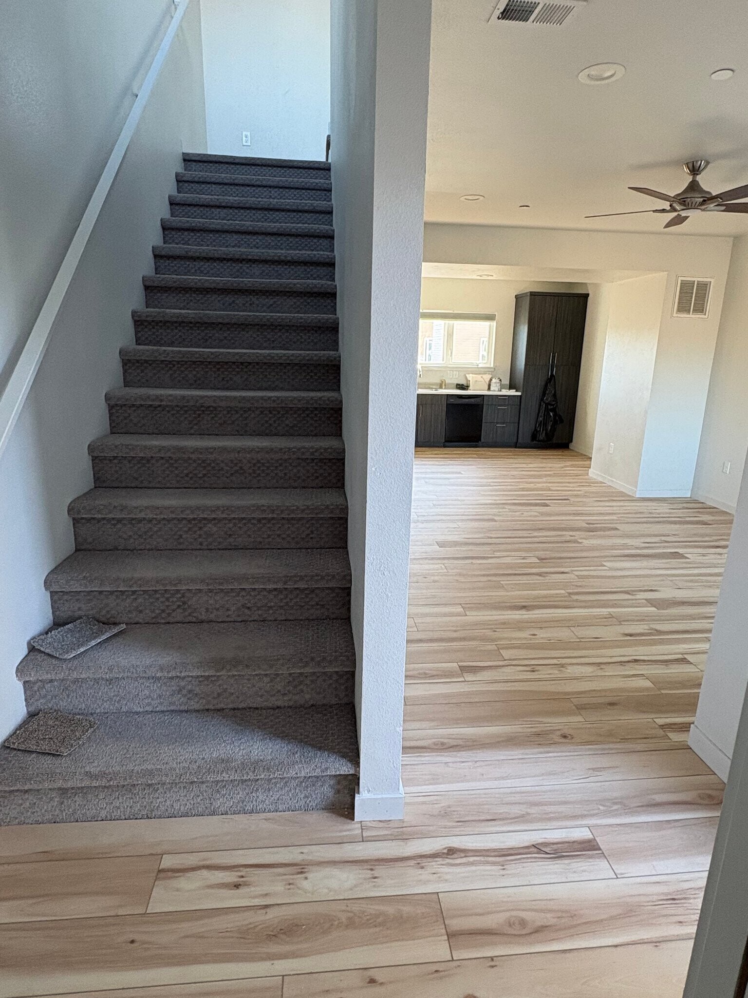 Building Photo - 225 Green Leaf Street