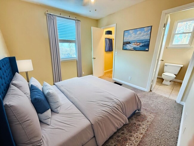 Building Photo - 3 Bed 2 Bath with Amenities in Hermitage for $1550/mo!