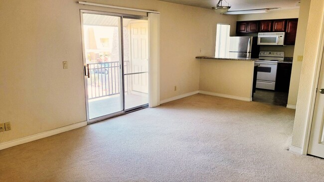 Building Photo - 5251 Indian River Dr