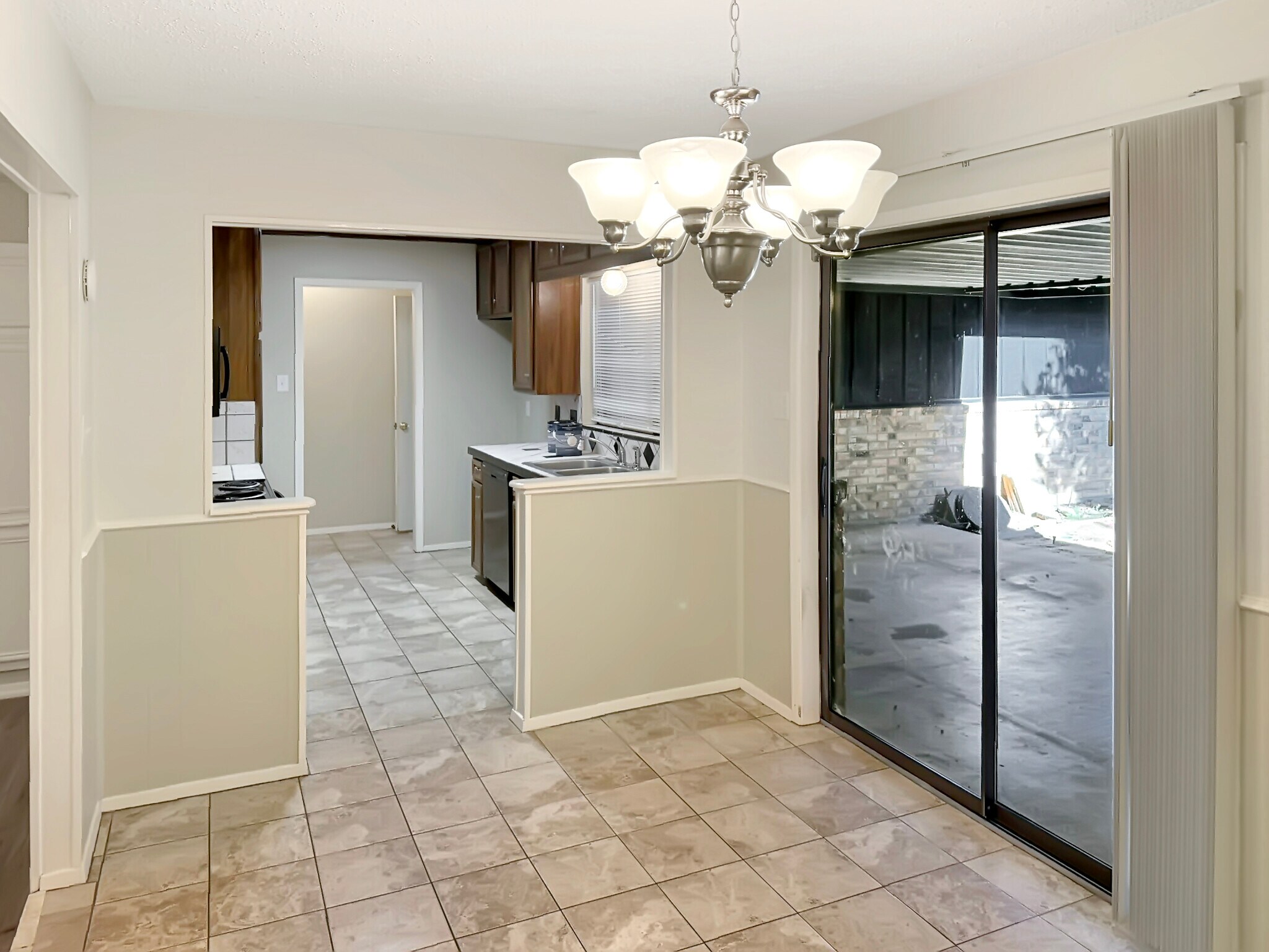 Building Photo - 1524 Timber Creek Dr