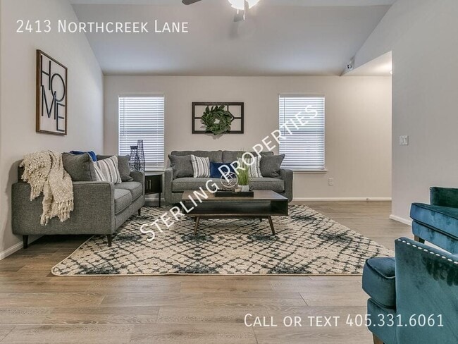 Building Photo - 2413 Northcreek Ln