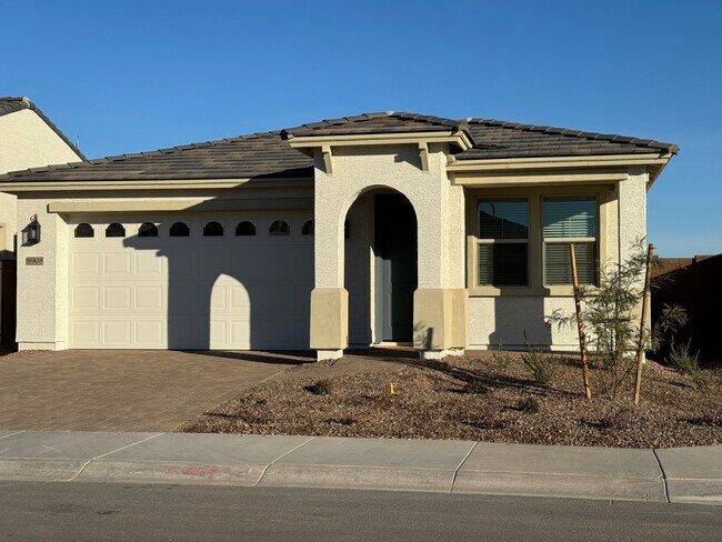 Exterior- Fully furnished/ Utilities Included - 8908 W Oregon Ave