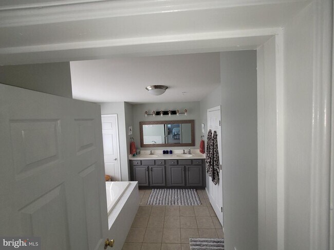 Building Photo - 20364 Row Boat Ln