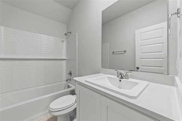Building Photo - 1504 Foxglove Dr