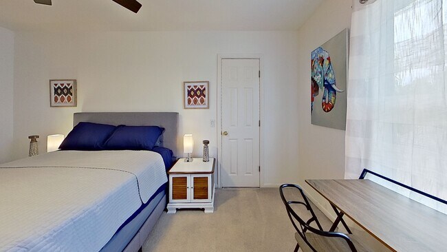 Building Photo - 1007 Brown Dr