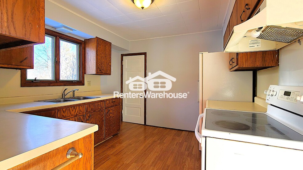 Building Photo - 115 Mathison St