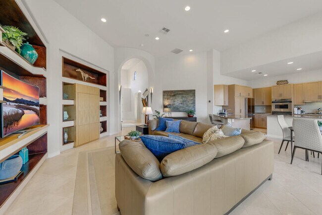 Building Photo - 79005 Cll Brisa