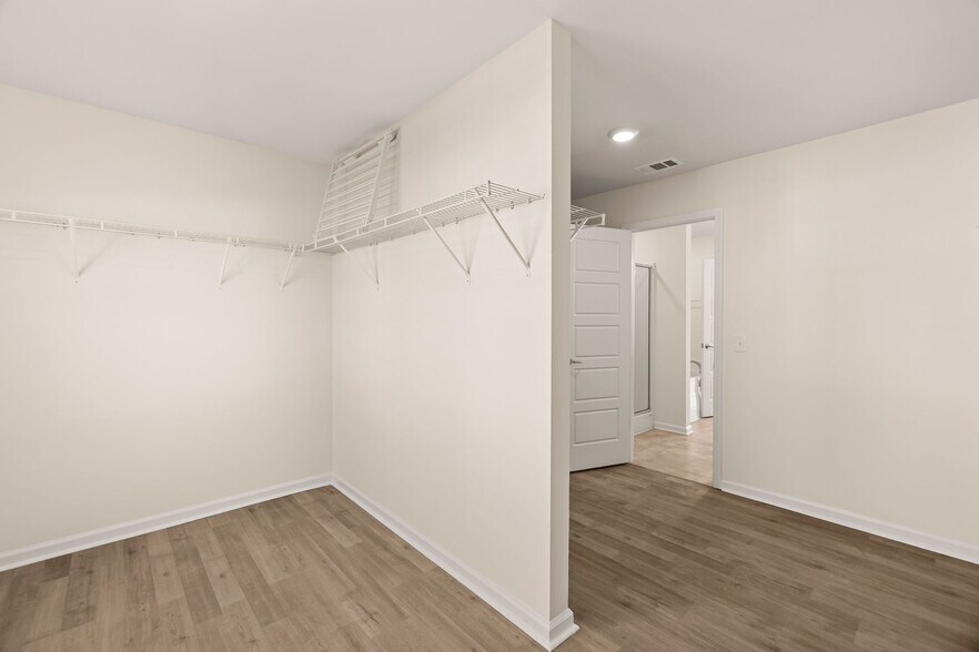 Building Photo - 108 Franklins Walk