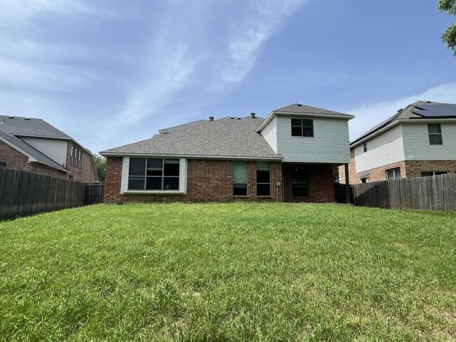 Building Photo - 5755 Skinner Way