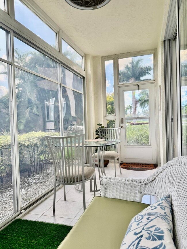 Building Photo - 8082 Aberdeen Dr