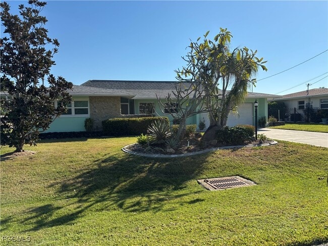 Building Photo - 5917 SW 1st Ct