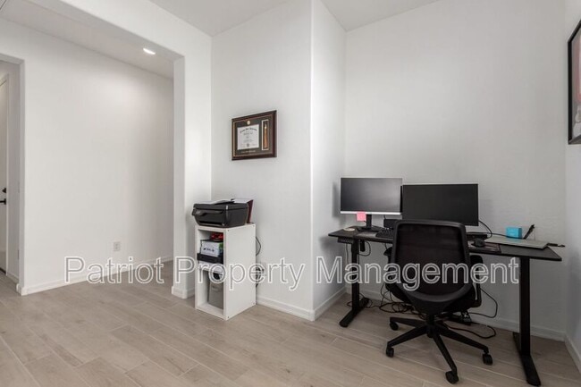 Building Photo - 14377 W Alameda Dr