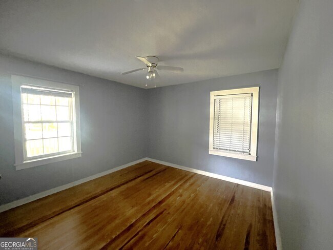 Building Photo - 402 Wheeler St