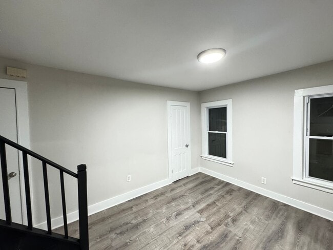 Building Photo - 38 Clifton Ave