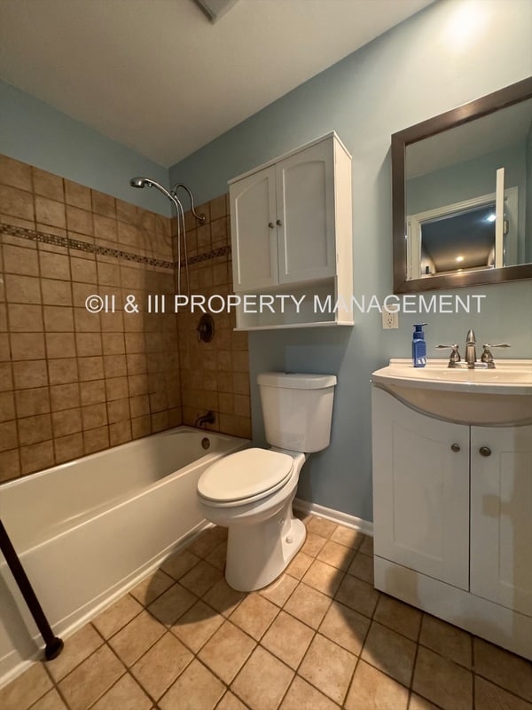 Building Photo - 9508 Outlook Dr