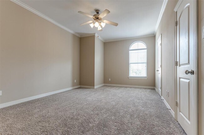 Building Photo - 5305 Egbert St