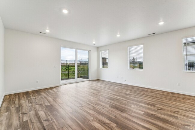 Building Photo - 8276 W Grey Alder Dr