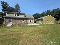 Building Photo - 446 Fall Mountain Rd