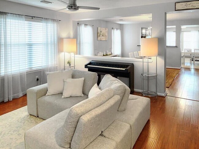 Building Photo - 21235 Bending Green Way