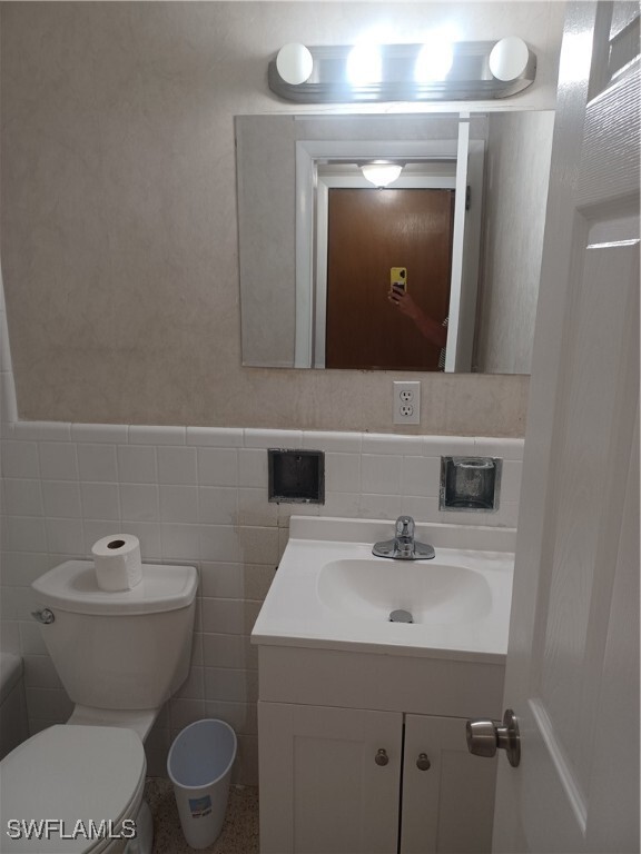 Building Photo - 5132 Calusa Ct