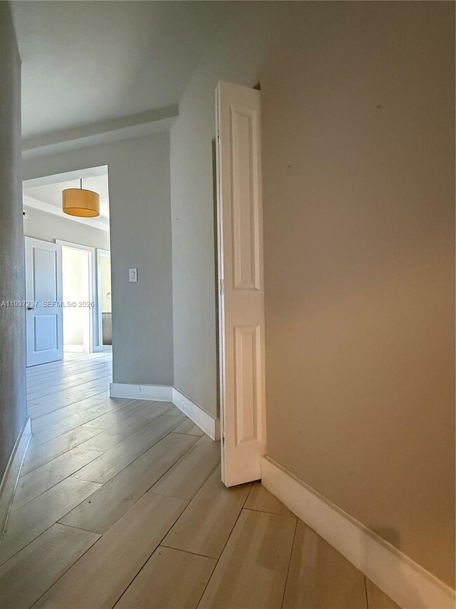 Building Photo - 1330 Pennsylvania Ave