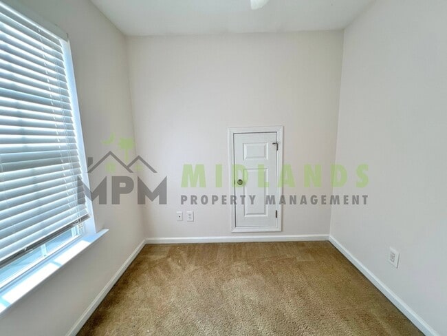 Building Photo - 407 Barnet Ct