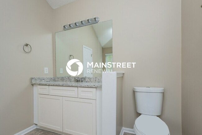 Building Photo - 5 Bedroom Pet-Friendly Home in Fairburn, GA with Main Street Renewal