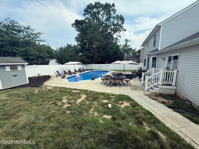 Building Photo - 209 Academy Ln