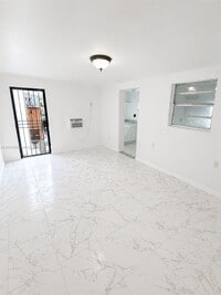 Building Photo - 15720 NW 28th Pl